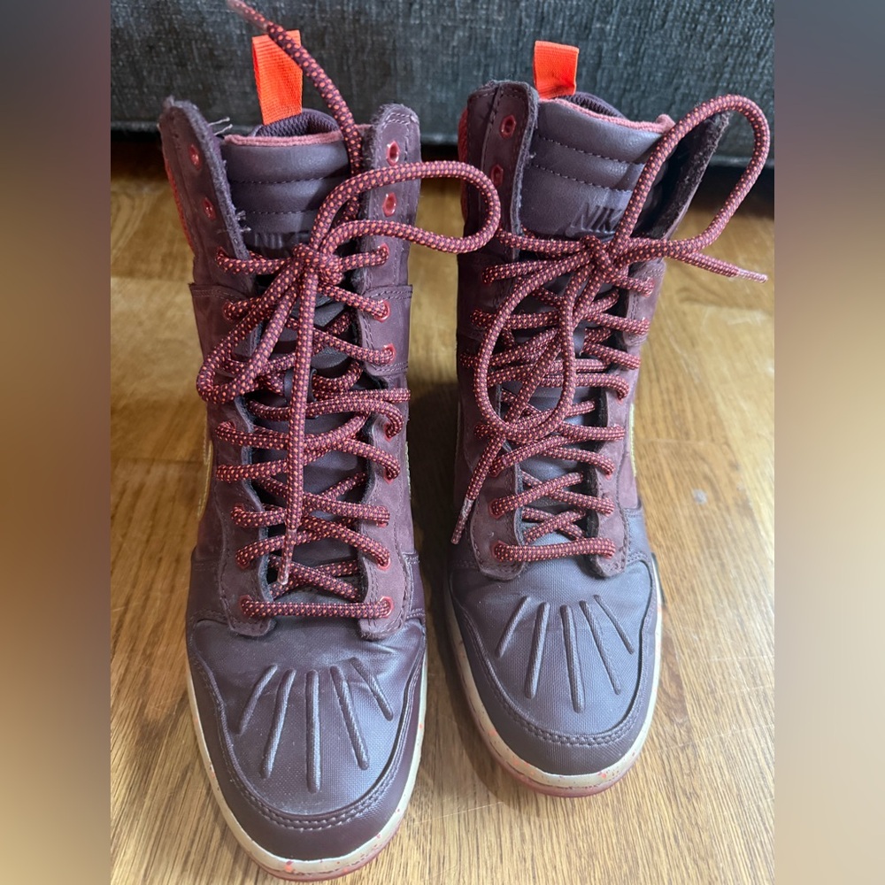 Nike. Dunk Sky High SneakerBoot 'Deep Burgundy'. Size 6.5. - Picture 3 of 11